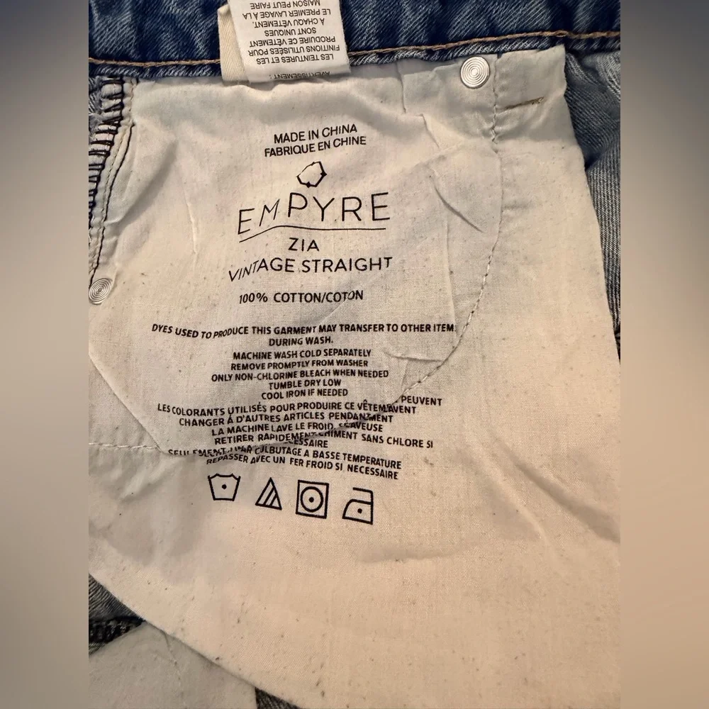Empyre Zia Low-Rise Vintage Straight Jeans Heavily Distressed/Skater Vibe Size 6